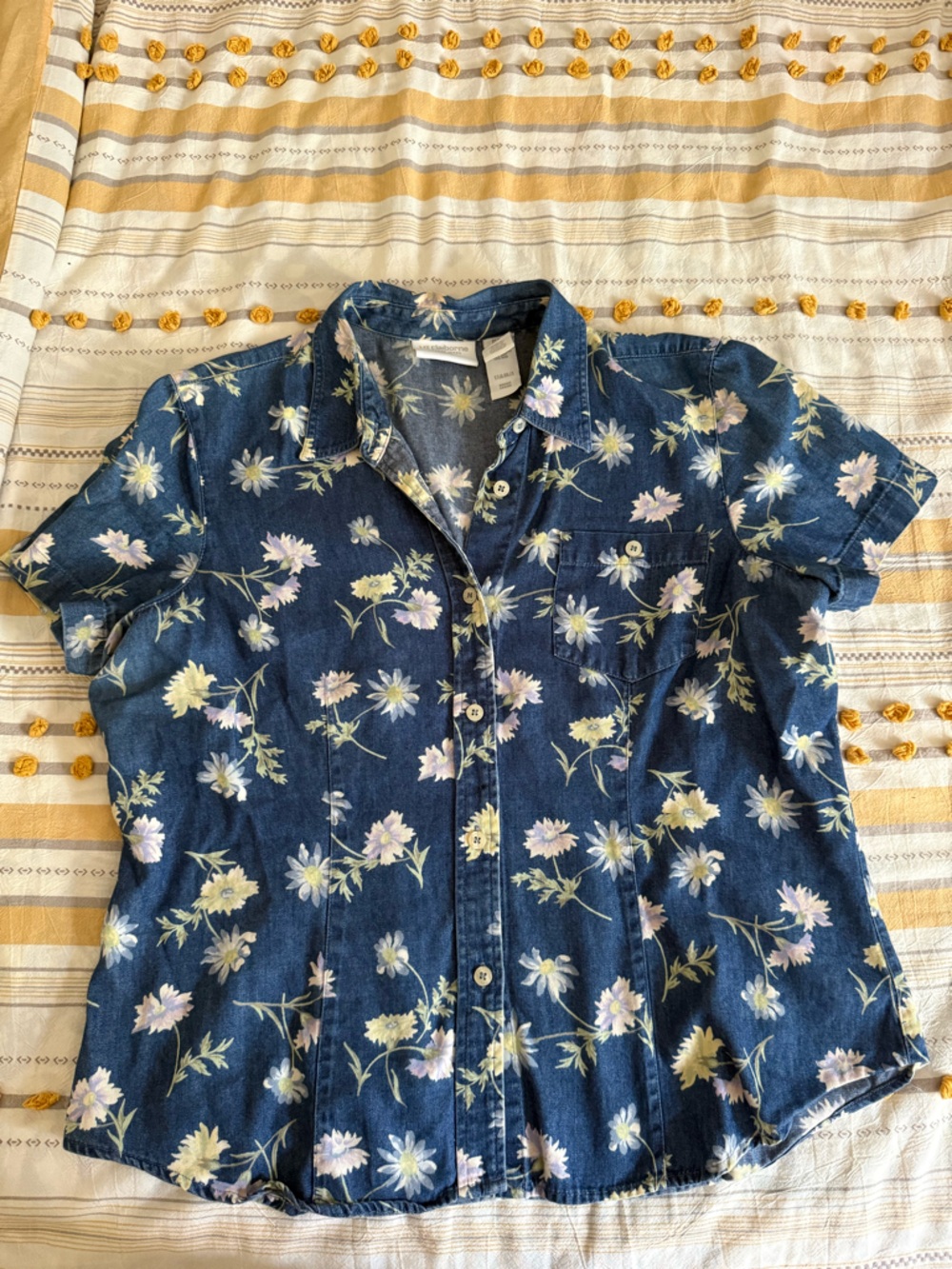 Liz Claiborne Blue Floral Denim Button-Front Top